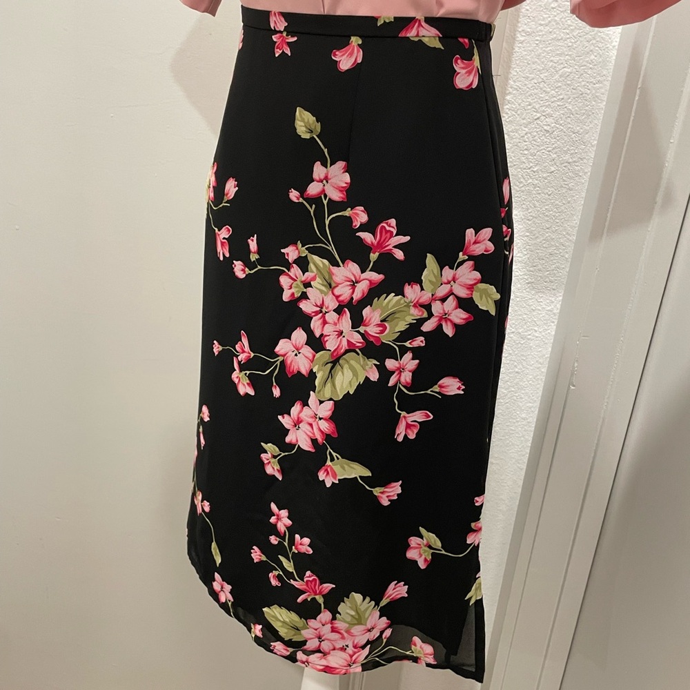 VTG 90s Y2K First Issue Liz Claiborne Black Pink Floral Mid-Length Career Skirt